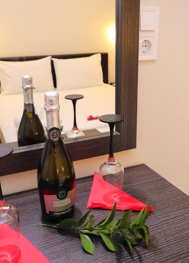Hotel Banbus 卢特拉艾季普苏 外观 照片