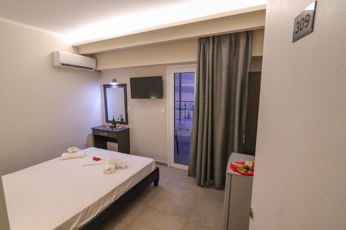 Hotel Banbus 卢特拉艾季普苏 外观 照片