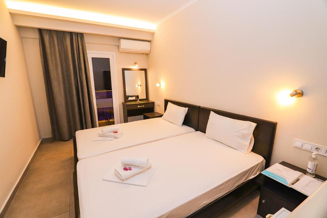 Hotel Banbus 卢特拉艾季普苏 外观 照片