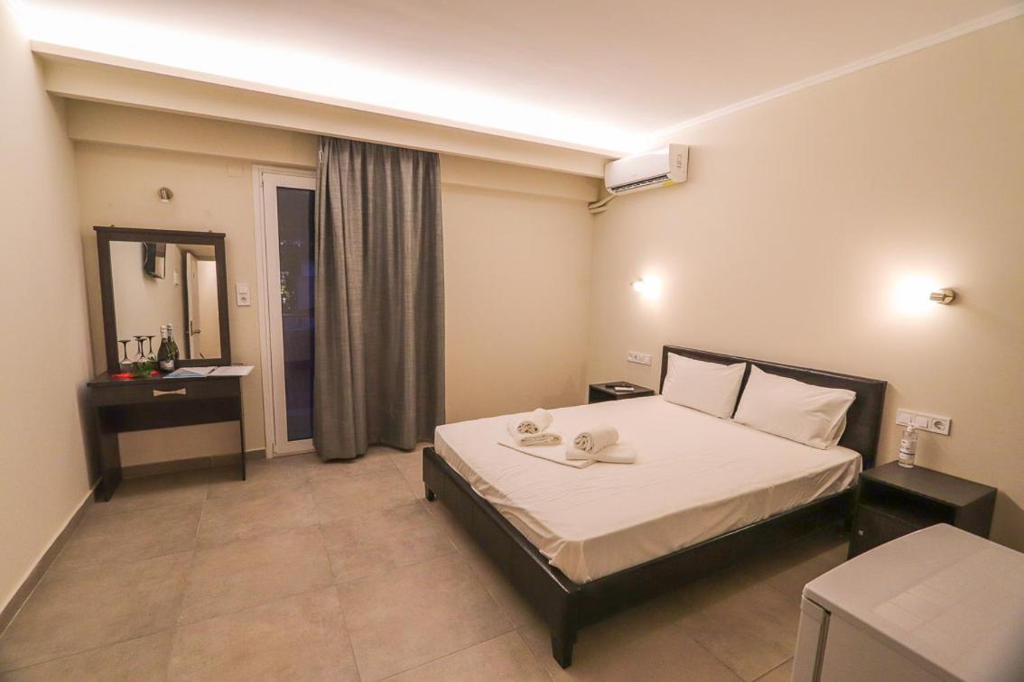 Hotel Banbus 卢特拉艾季普苏 外观 照片